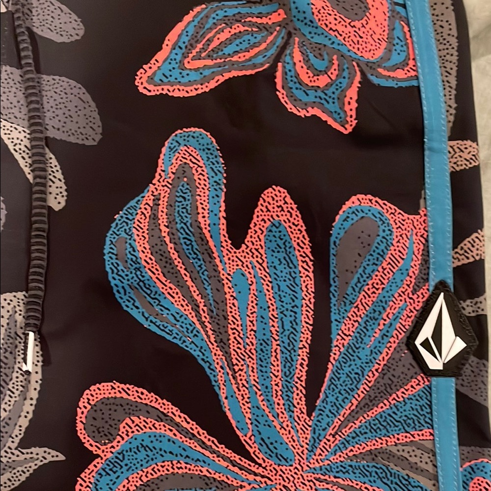 Floral Patterned Board Shorts - Picture 2 of 4
